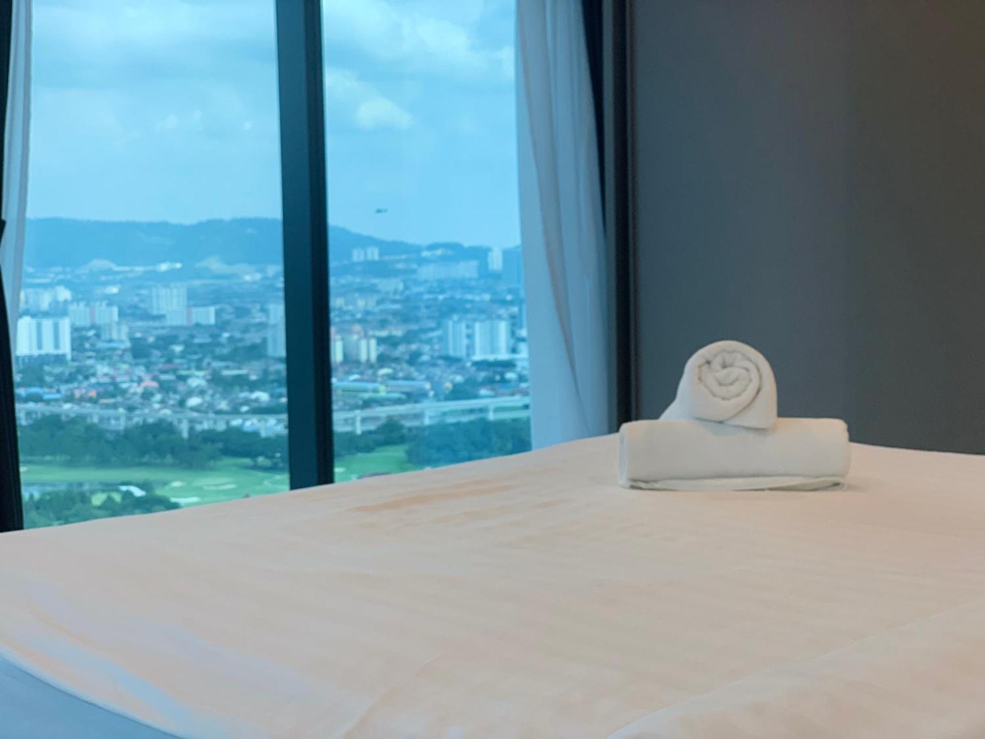 Pangsapuri Eaton Sky Residences Klcc Kuala Lumpur