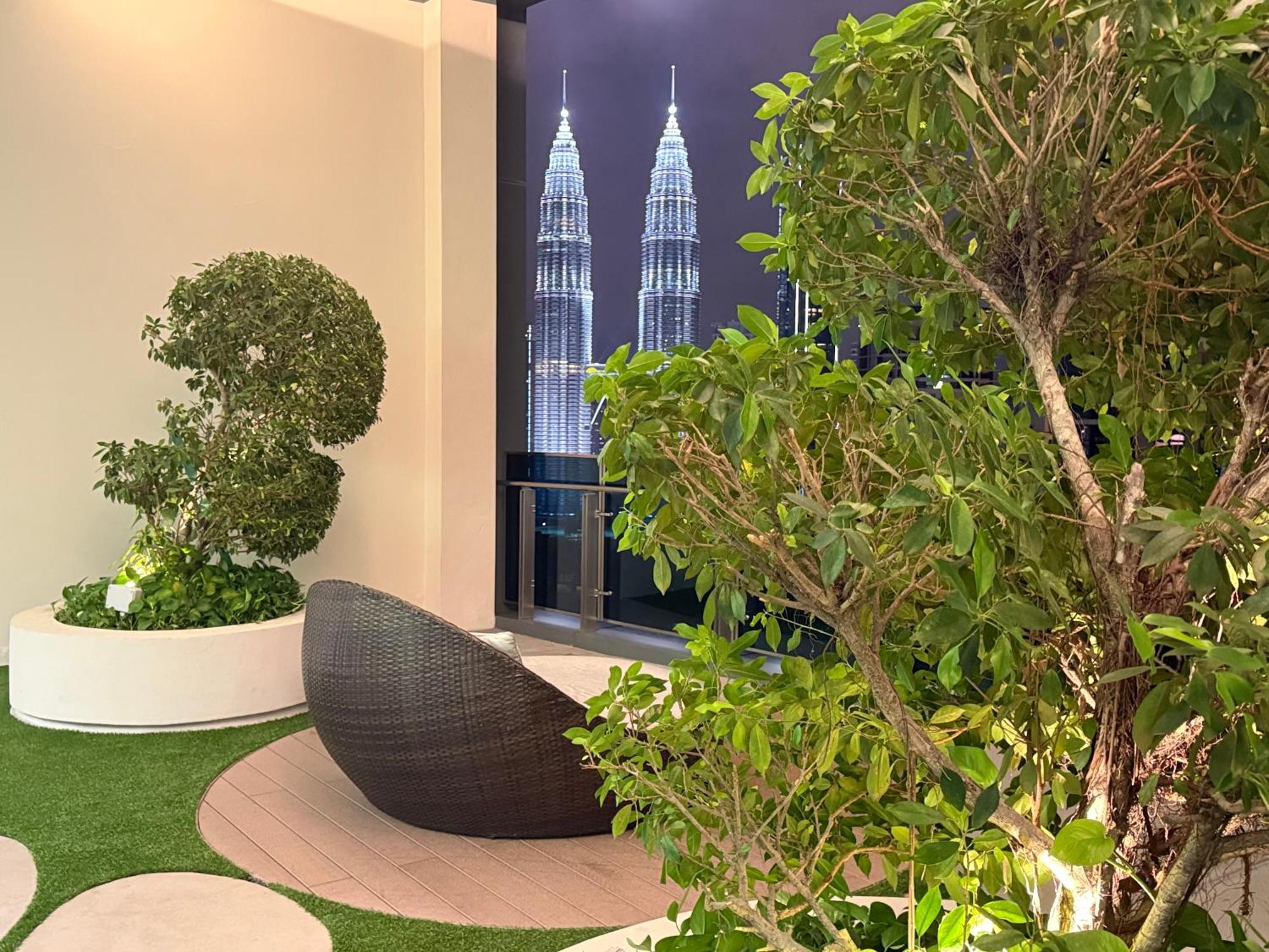 Pangsapuri Eaton Sky Residences Klcc Kuala Lumpur