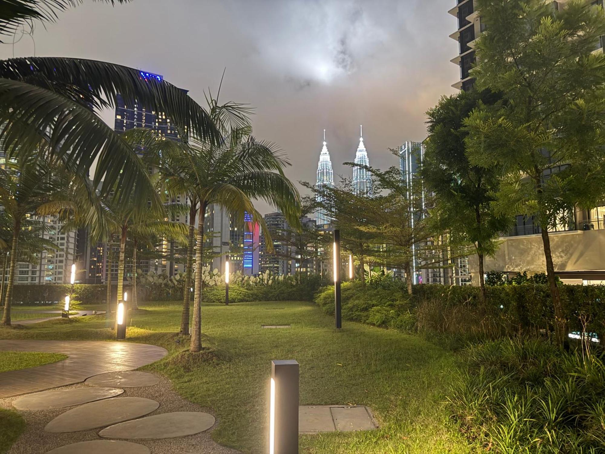Eaton Sky Residences Klcc Pangsapuri *
