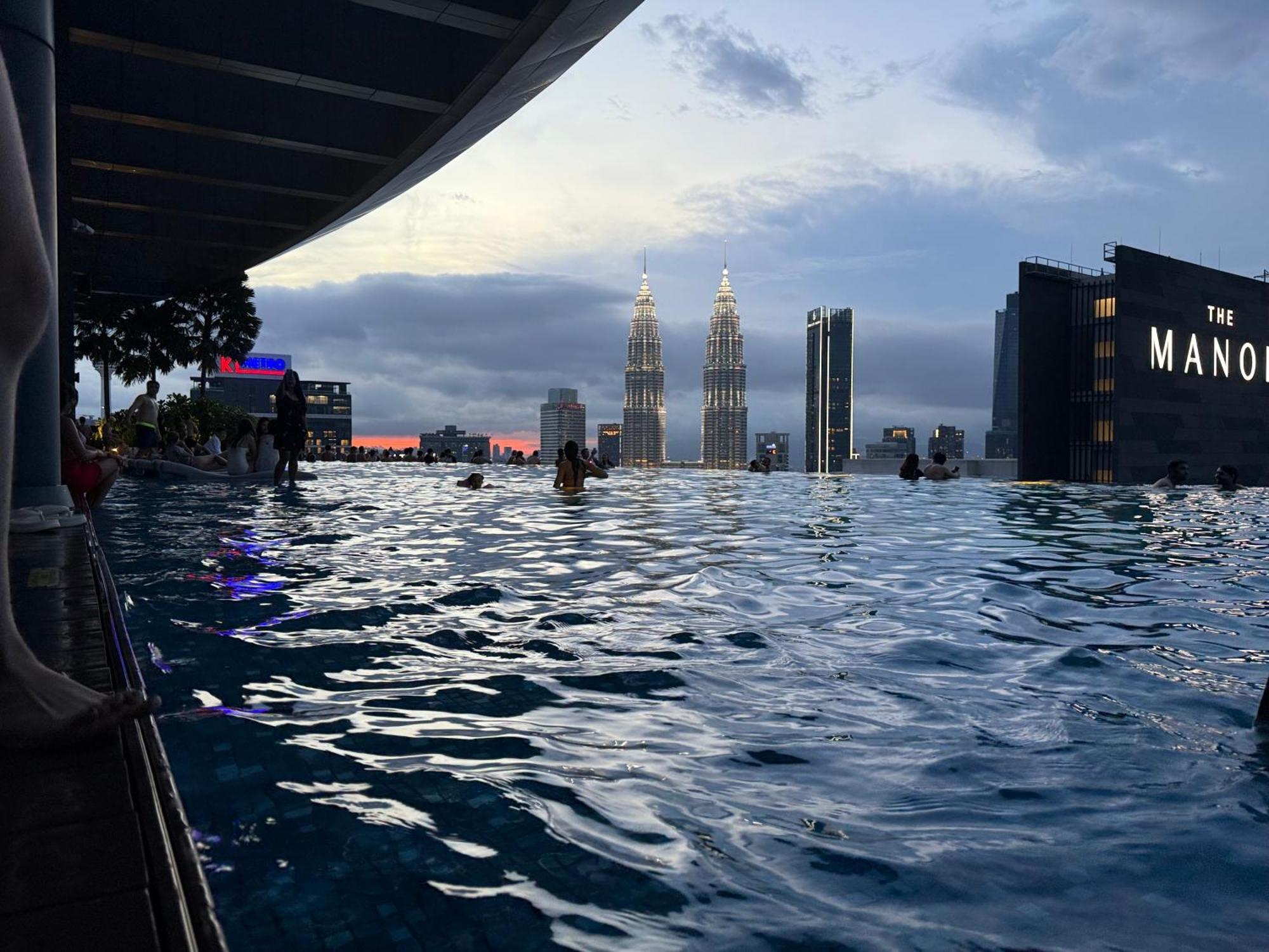 Pangsapuri Eaton Sky Residences Klcc