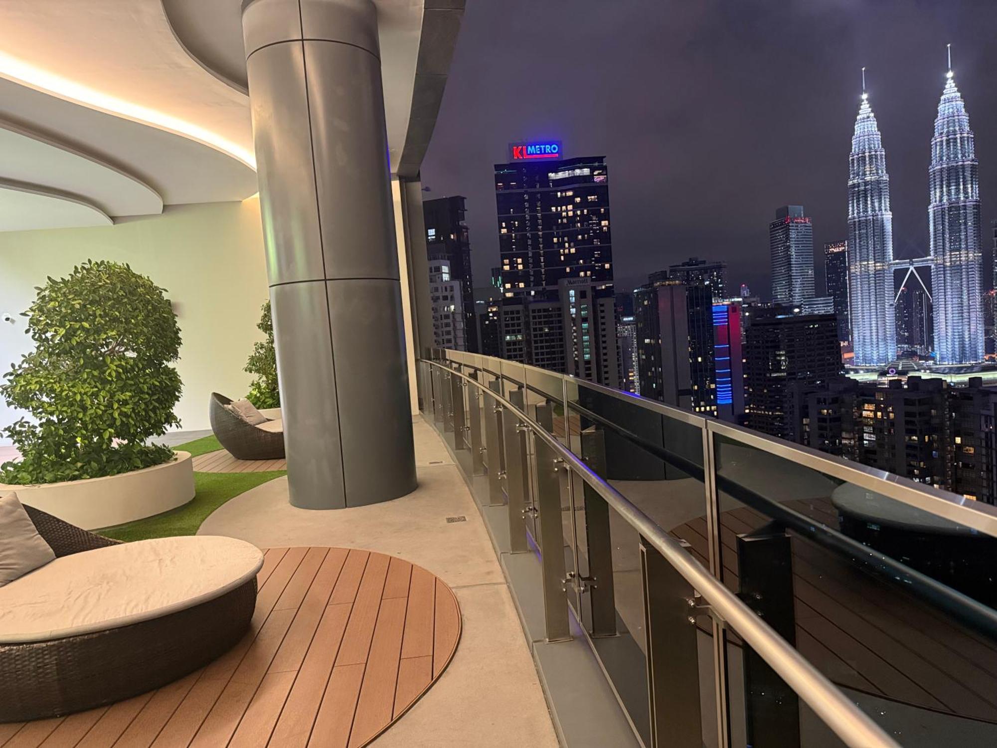 Eaton Sky Residences Klcc Kuala Lumpur