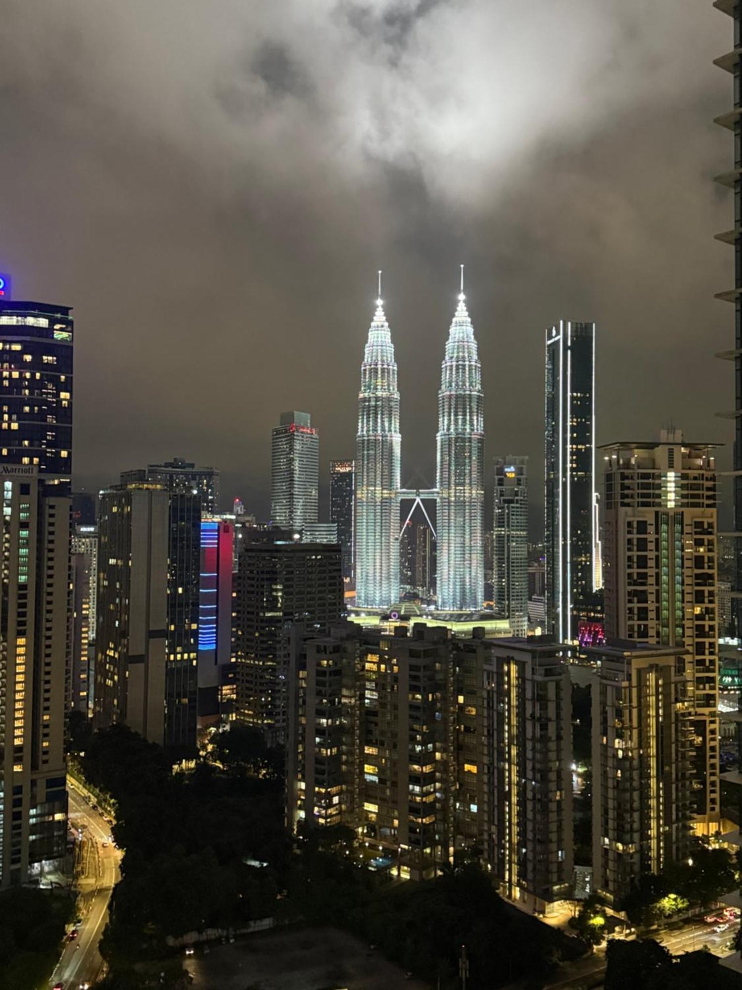 Pangsapuri Eaton Sky Residences Klcc Kuala Lumpur